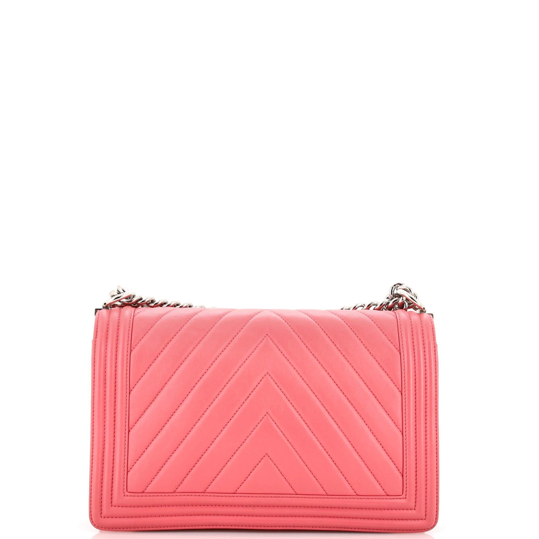 Women's Chanel Boy Flap Bag Chevron Calfskin New Medium