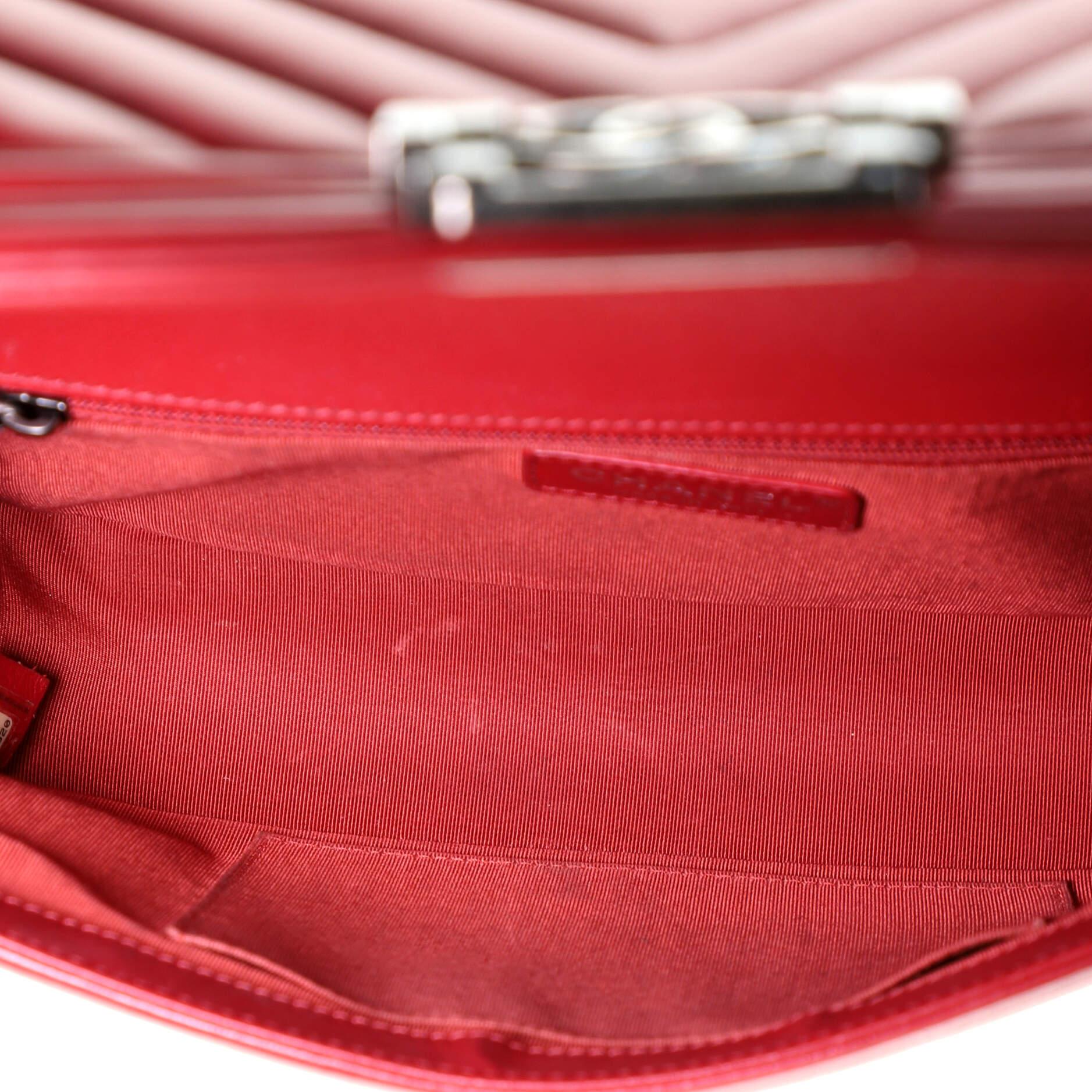 Chanel Boy Flap Bag Chevron Calfskin New Medium at 1stDibs chanel boy