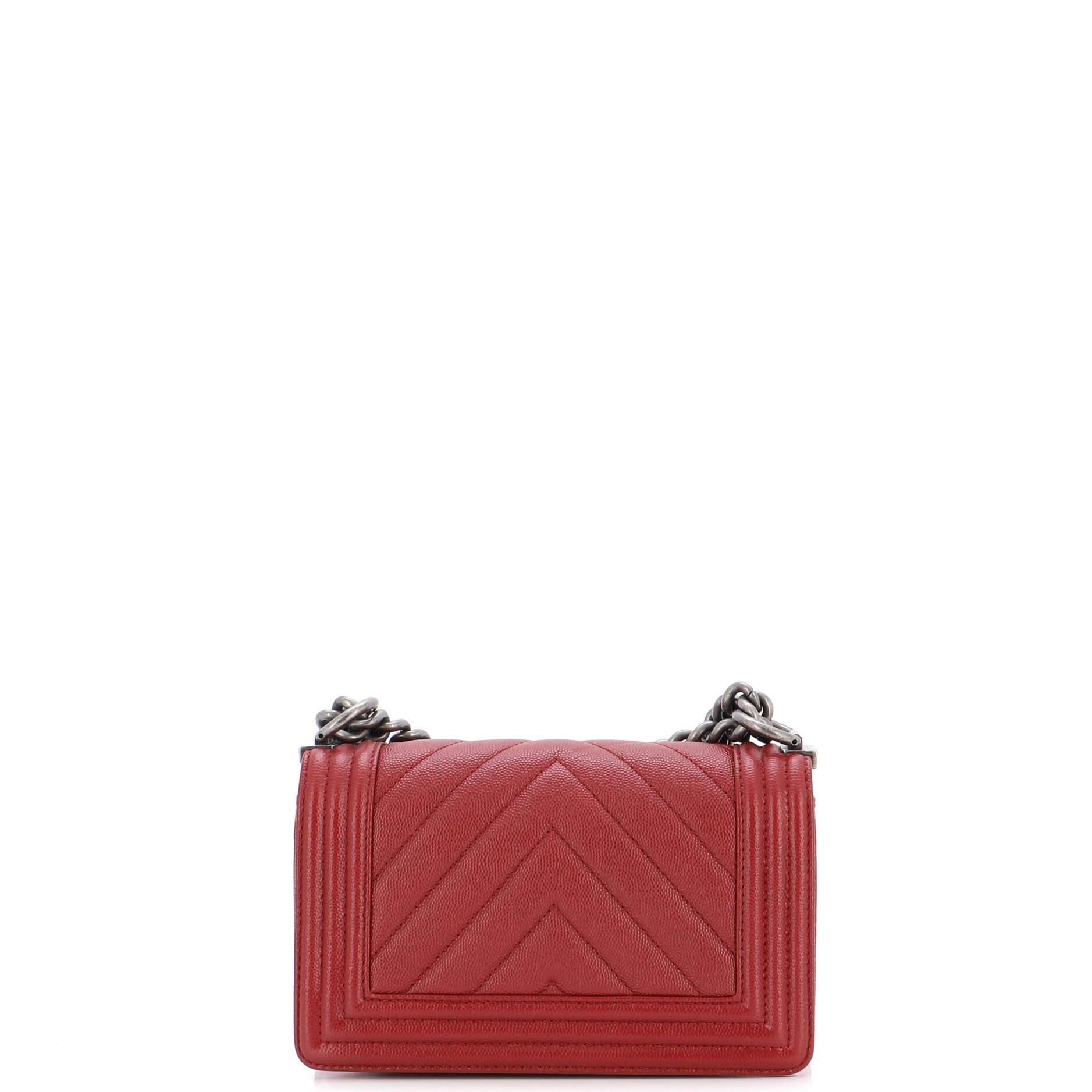 Chanel Boy Flap Bag Chevron Caviar Small In Good Condition For Sale In NY, NY