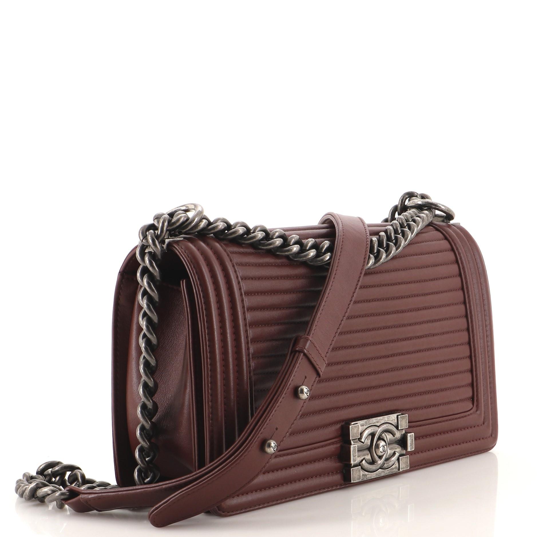 Chanel Boy Flap Bag Horizontal Gestepptes Lammfell Old Medium (Schwarz)
