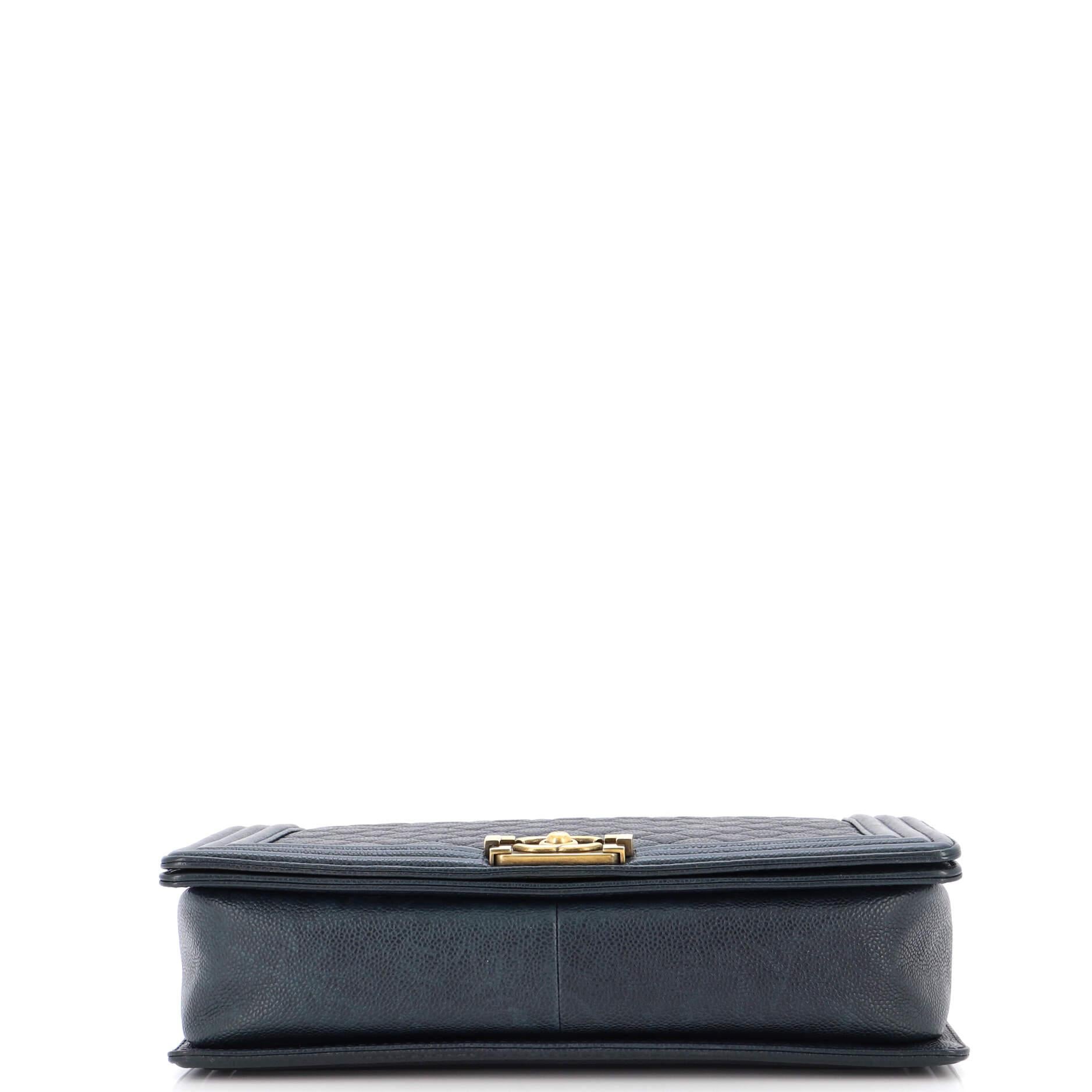 Chanel Boy Flap Bag Quilted Caviar Large For Sale at 1stDibs