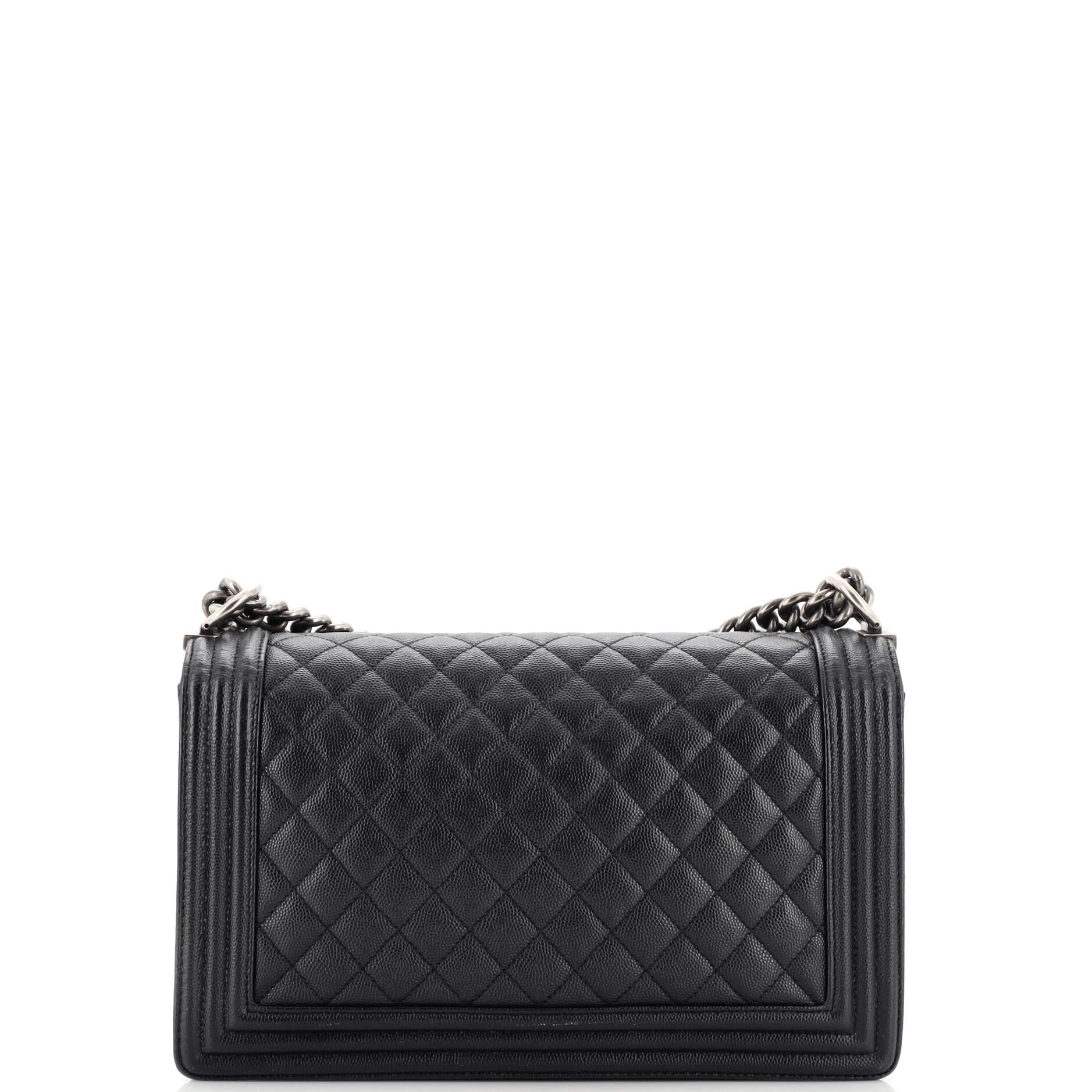 Women's or Men's Chanel Boy Flap Bag Quilted Caviar New Medium For Sale