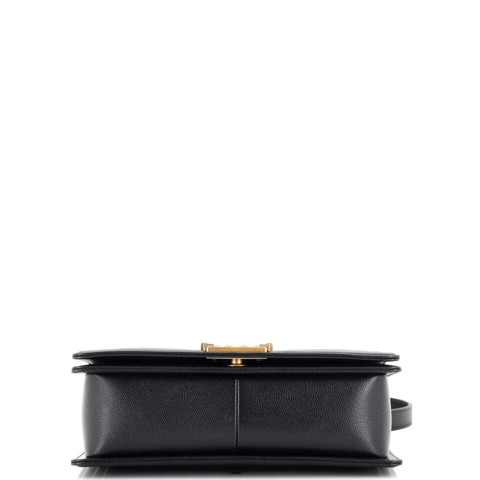 Chanel Boy Flap Bag Quilted Caviar New Medium For Sale at 1stDibs