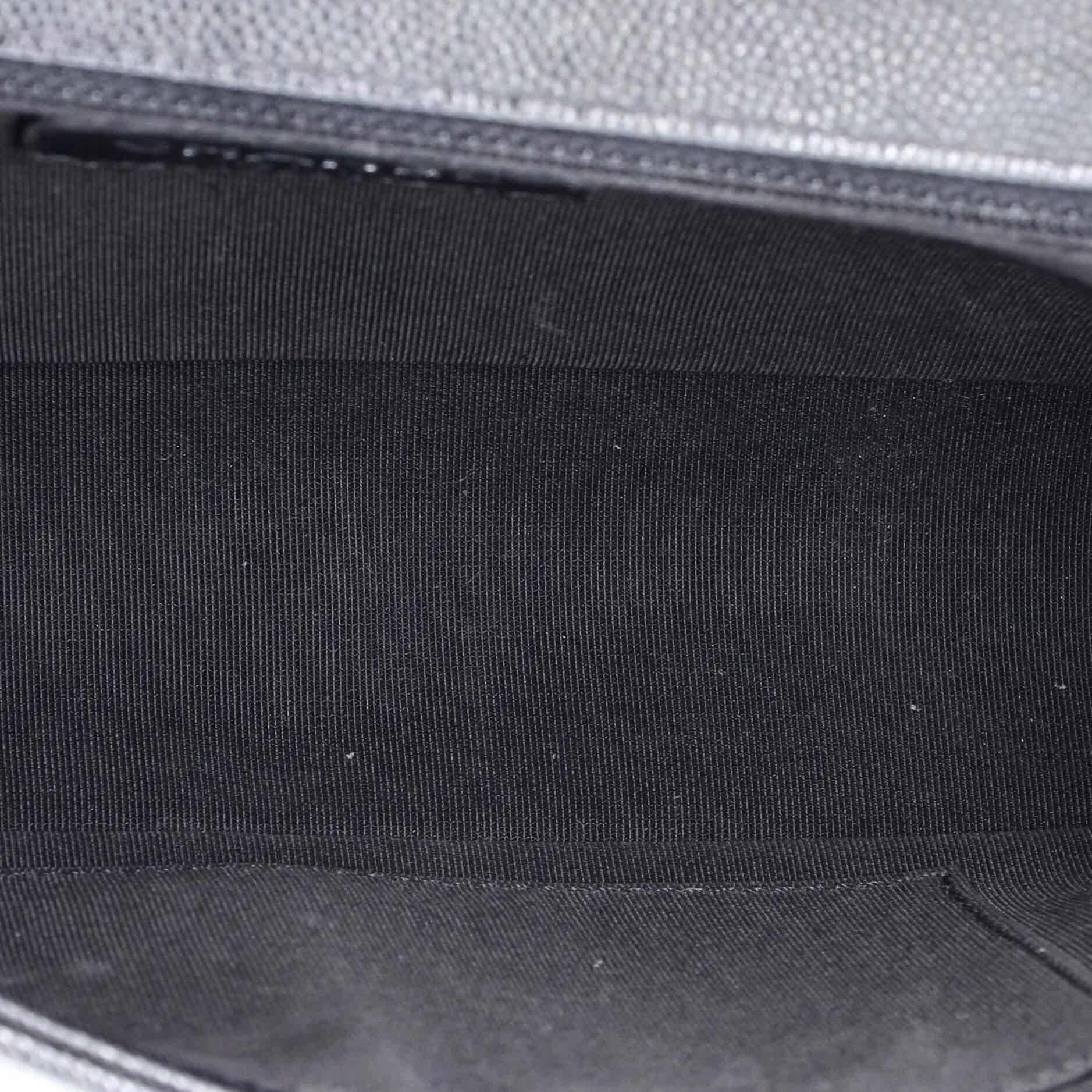 Chanel Boy Flap Bag Quilted Caviar New Medium For Sale at 1stDibs