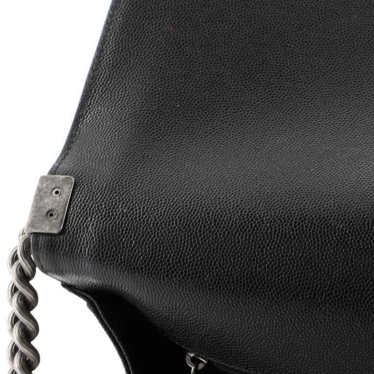 Chanel Boy Flap Bag Quilted Caviar New Medium For Sale at 1stDibs