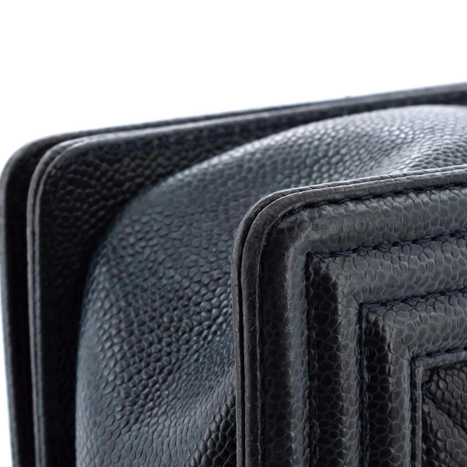 Chanel Boy Flap Bag Quilted Caviar New Medium For Sale 4