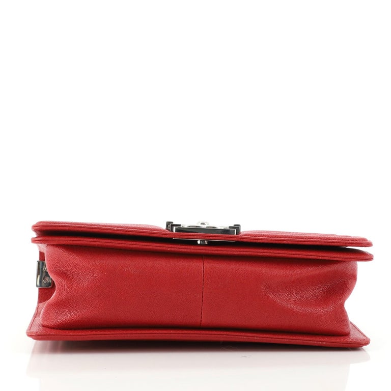 Chanel Boy Flap Bag Quilted Caviar Old Medium For Sale at 1stDibs