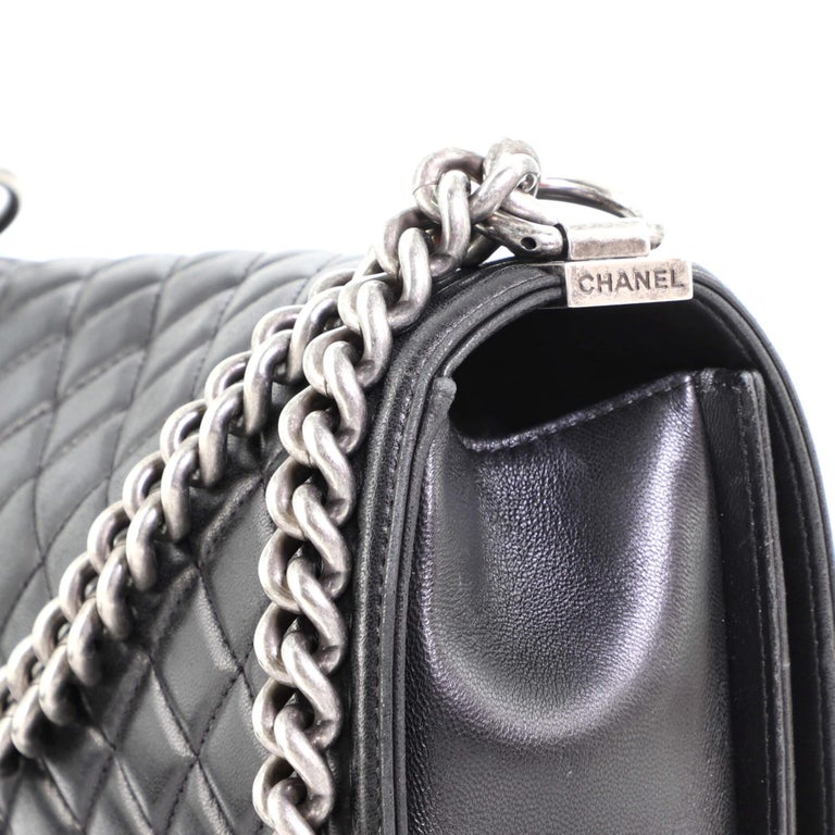 Chanel Boy Flap Bag Quilted Caviar Old Medium For Sale at 1stDibs