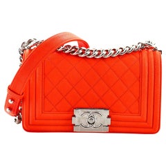 Chanel Boy Flap Bag Gesteppt Kaviar Klein