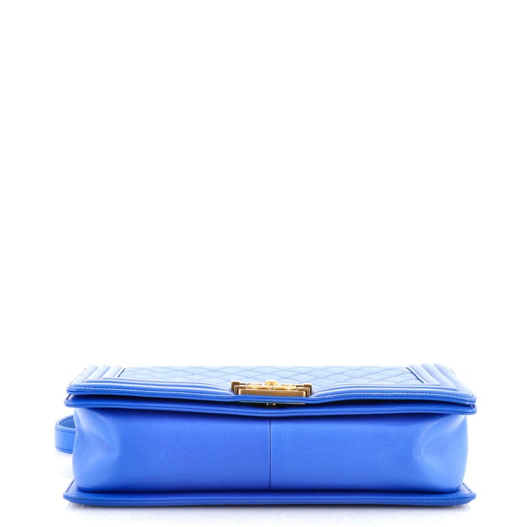 Chanel Boy Flap Bag Quilted Lambskin New Medium For Sale at 1stDibs