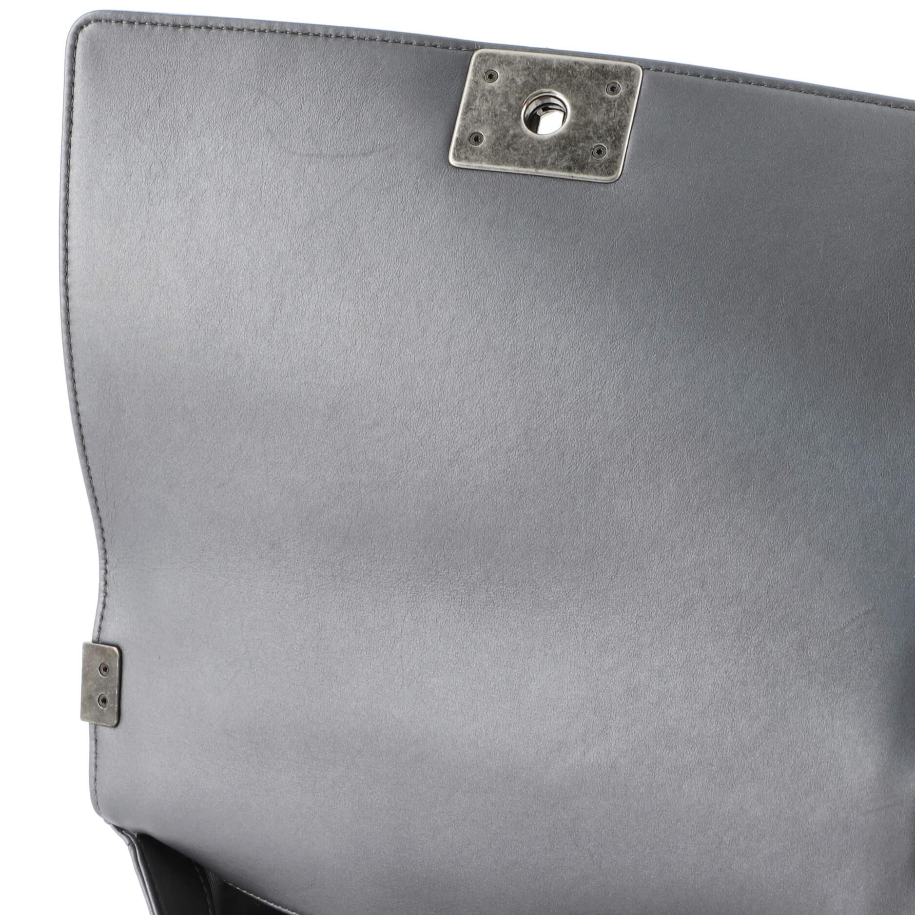 Women's or Men's Chanel Boy Flap Bag Quilted Lambskin New Medium