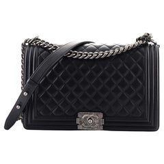 Chanel Boy Klappentasche aus gestepptem Lammfell, neu Medium