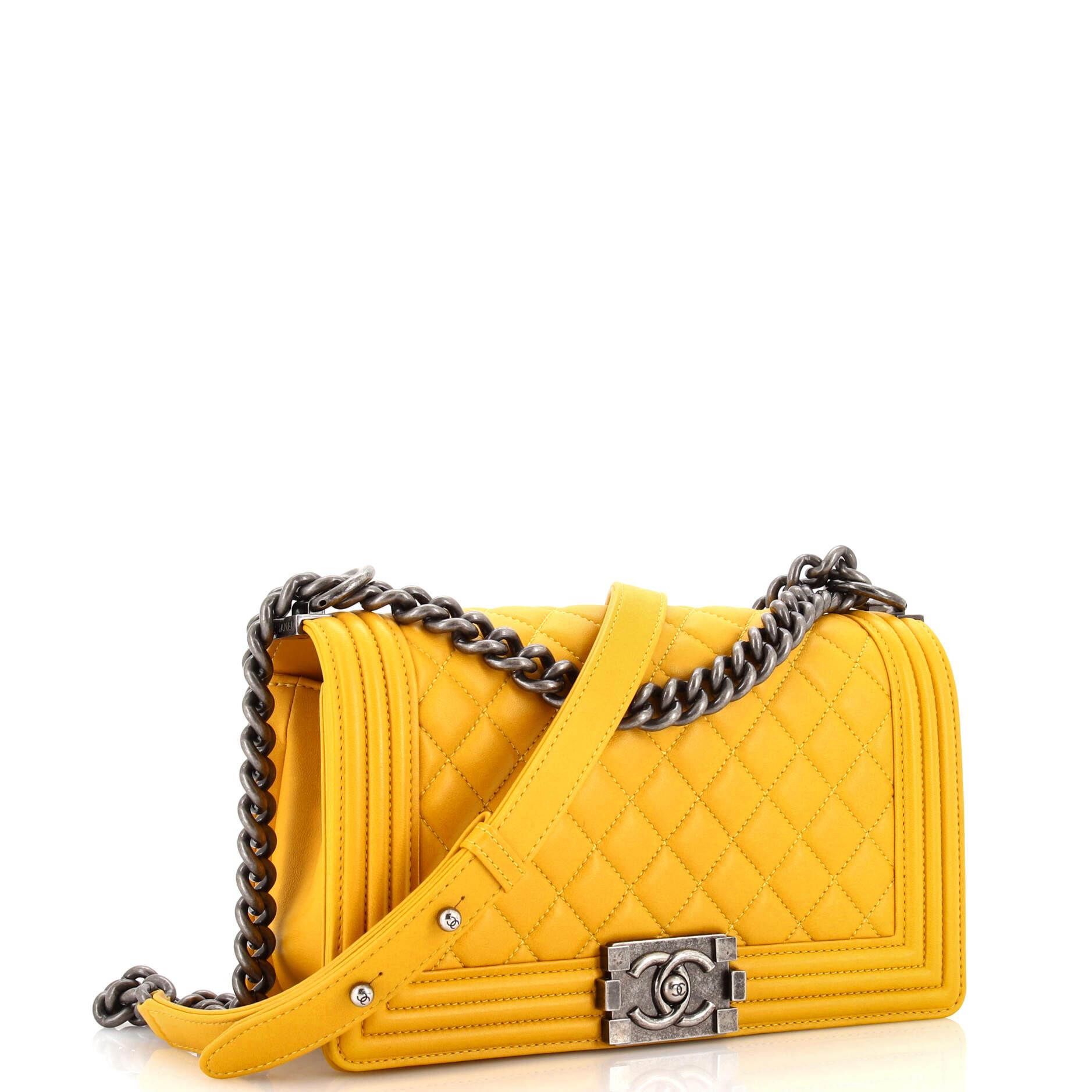 Chanel Boy Flap Bag Quilted Lambskin Old Medium In Good Condition For Sale In NY, NY