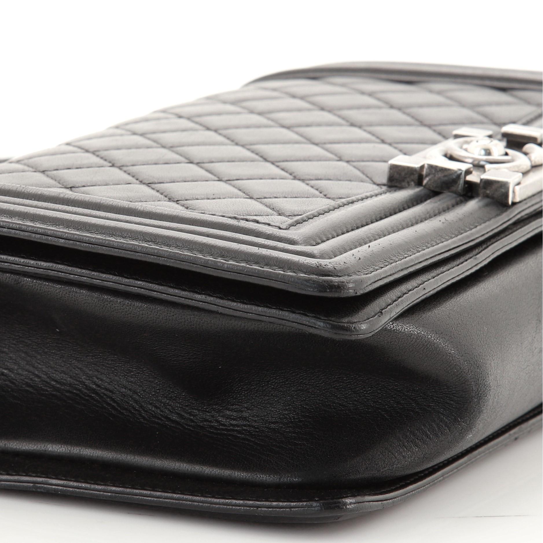 Chanel Boy Flap Bag Gestepptes Lammfell Old Medium 2