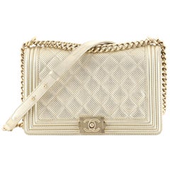 Chanel Boy Flap Bag Gestepptes perforiertes Lammleder New Medium