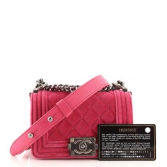 Chanel Boy Flap Bag aus gestepptem Samt Mini