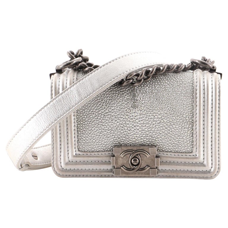 CHANEL Boy Flap with Stingray Lambskin Leather Shoulder Bag Silver