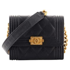 Chanel Boy Flap Kartenetui an Kette Gesteppt Kaviar