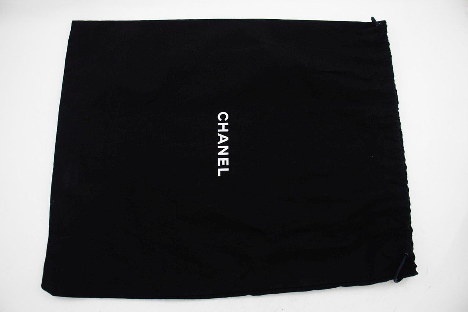 CHANEL Boy Grained Calfskin Chain Shoulder Bag Black Caviar Quilt For Sale 11