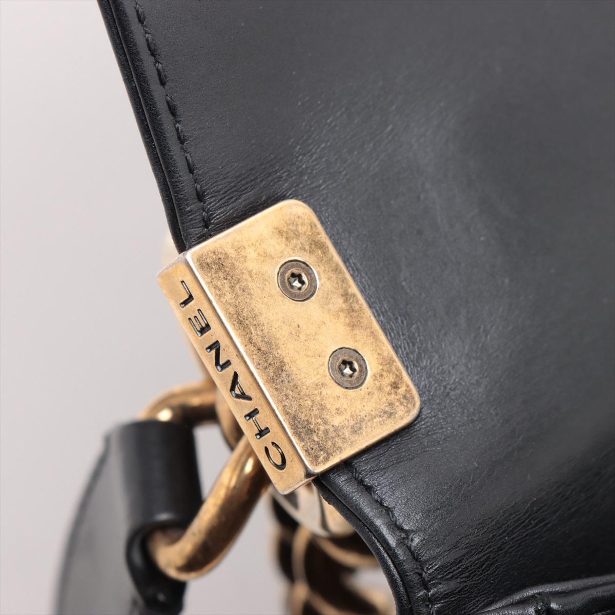 Chanel Boy Borsa a tracolla grande in pelle d'agnello nera * PREORDINE * in vendita 8