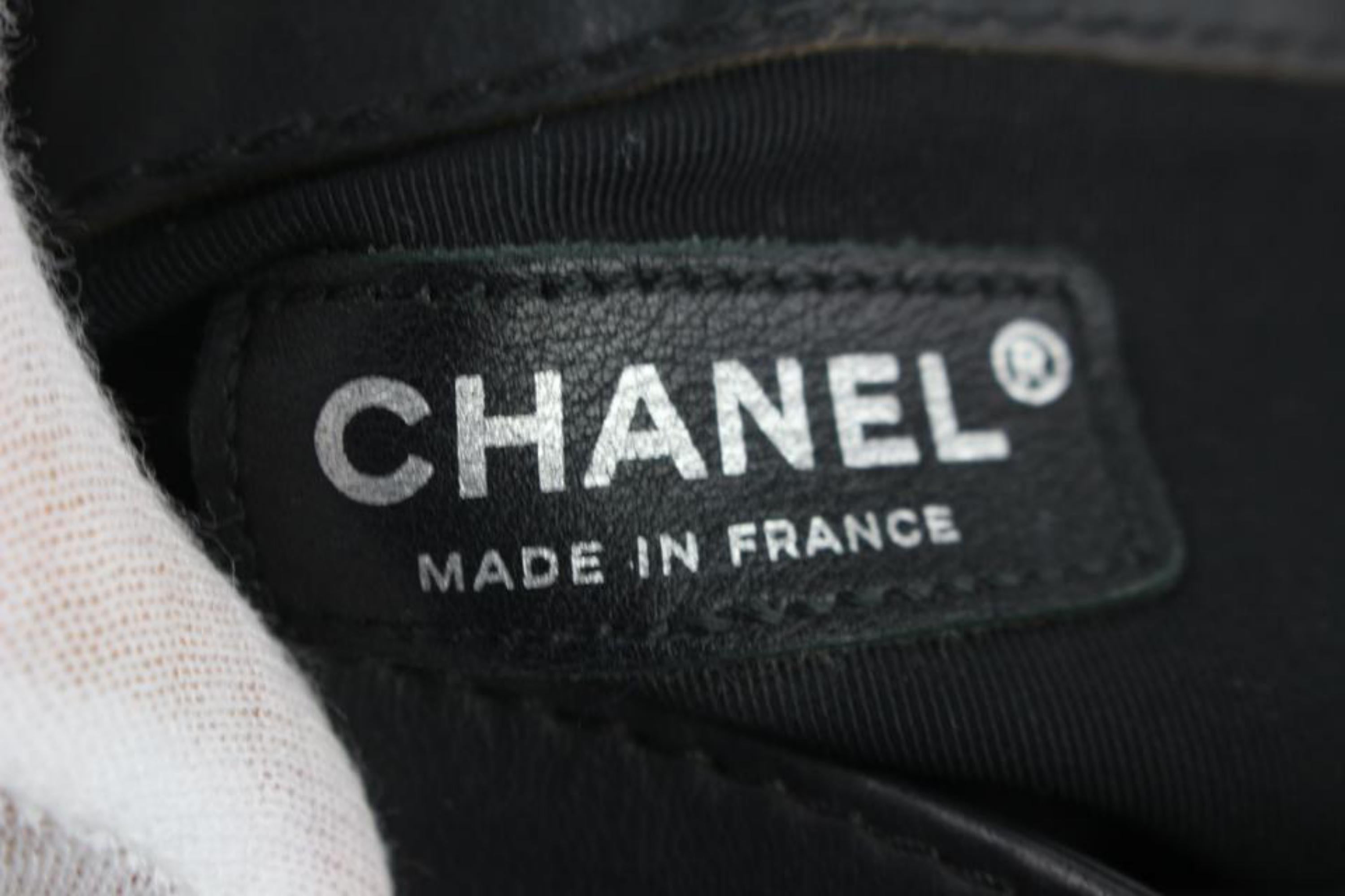 Chanel Boy Large Reverso Quilted 18cz1023 Black Leather Shoulder Bag For Sale 1