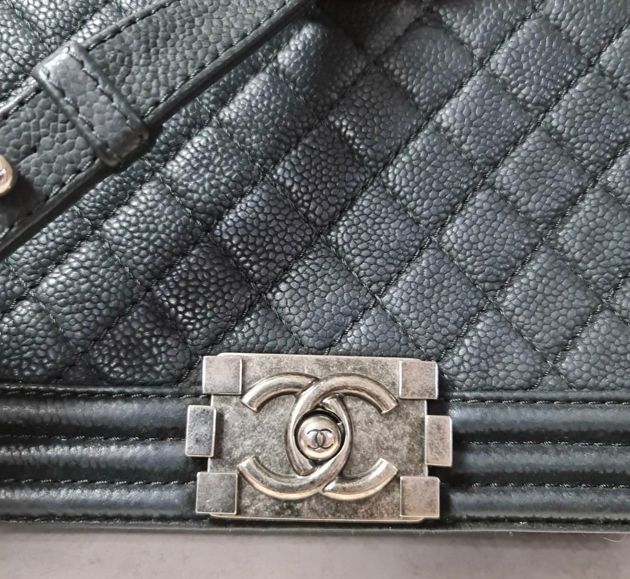 Oneof a kind and very rare Chanel boy in suede caviar.  The leather feels like silk. 

The handbag comes dustbag only.

This is the medium size.

25*15 cm

Condition is good.

For buyers from EU we can provide shipping from Poland. Please demand if