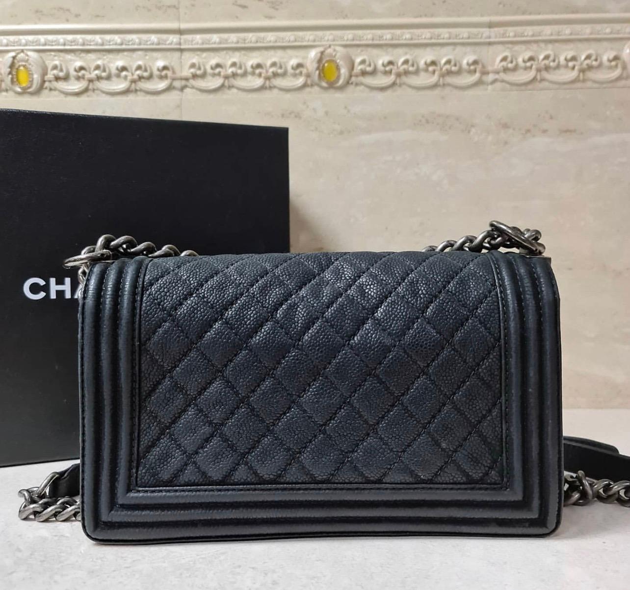 Chanel Boy Medium Black Suede Caviar Leather Handbag In Good Condition In Krakow, PL