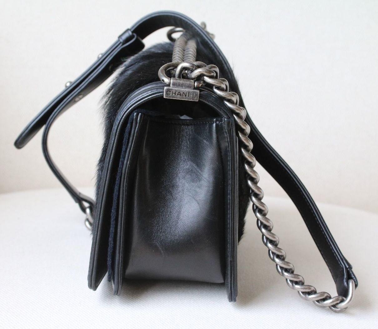 Sac Boy moyen celtique avec peau de chèvre et cheveux Chanel Excellent état à London, GB