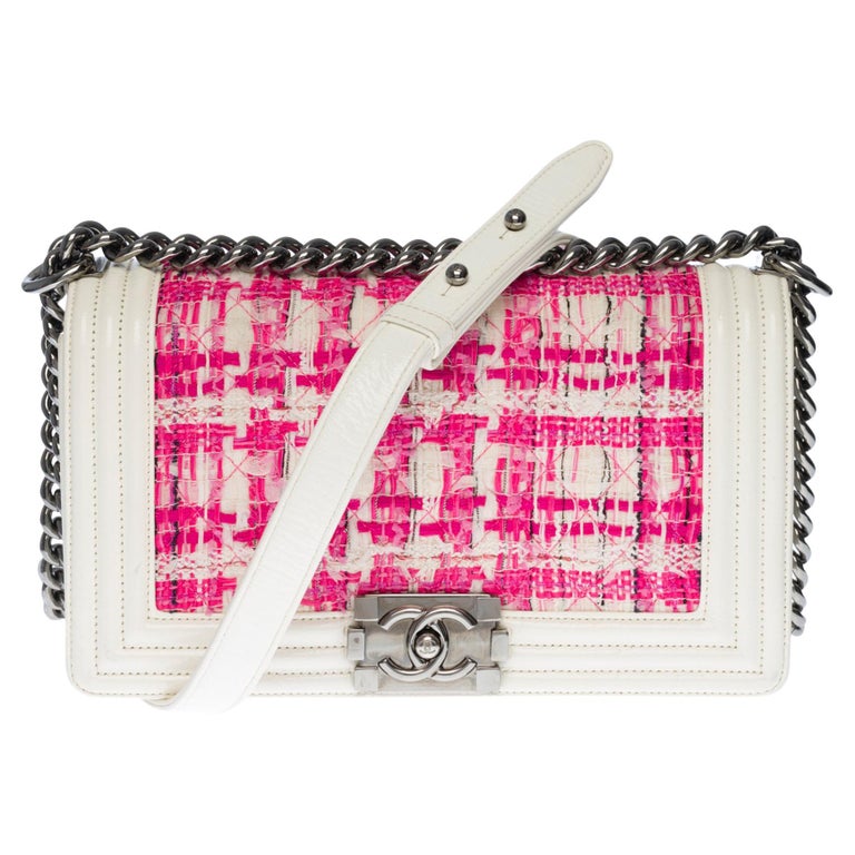 Chanel Boy medium shoulder bag in white/Pink Tweed and white patent  leather, SHW For Sale at 1stDibs