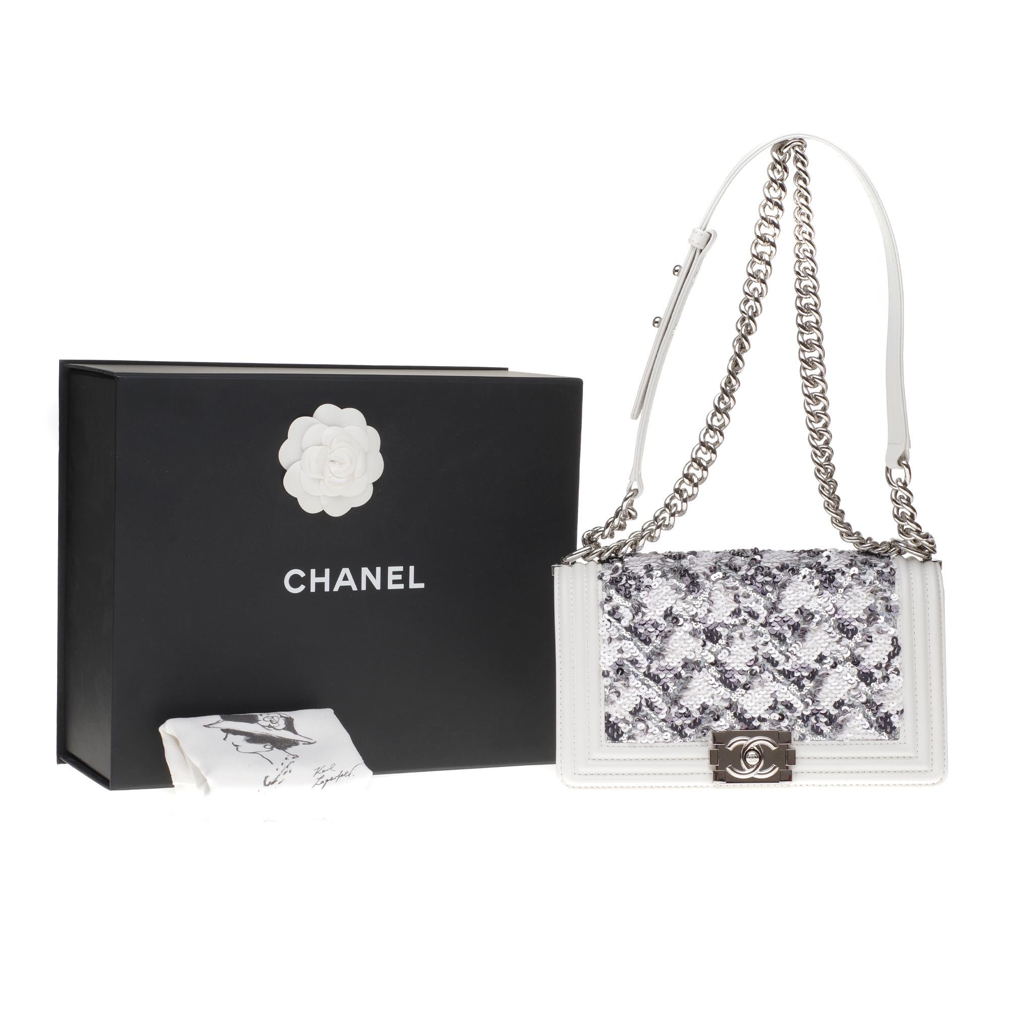 Chanel boy medium size shoulder bag in white and grey sequins, silver hardware 6