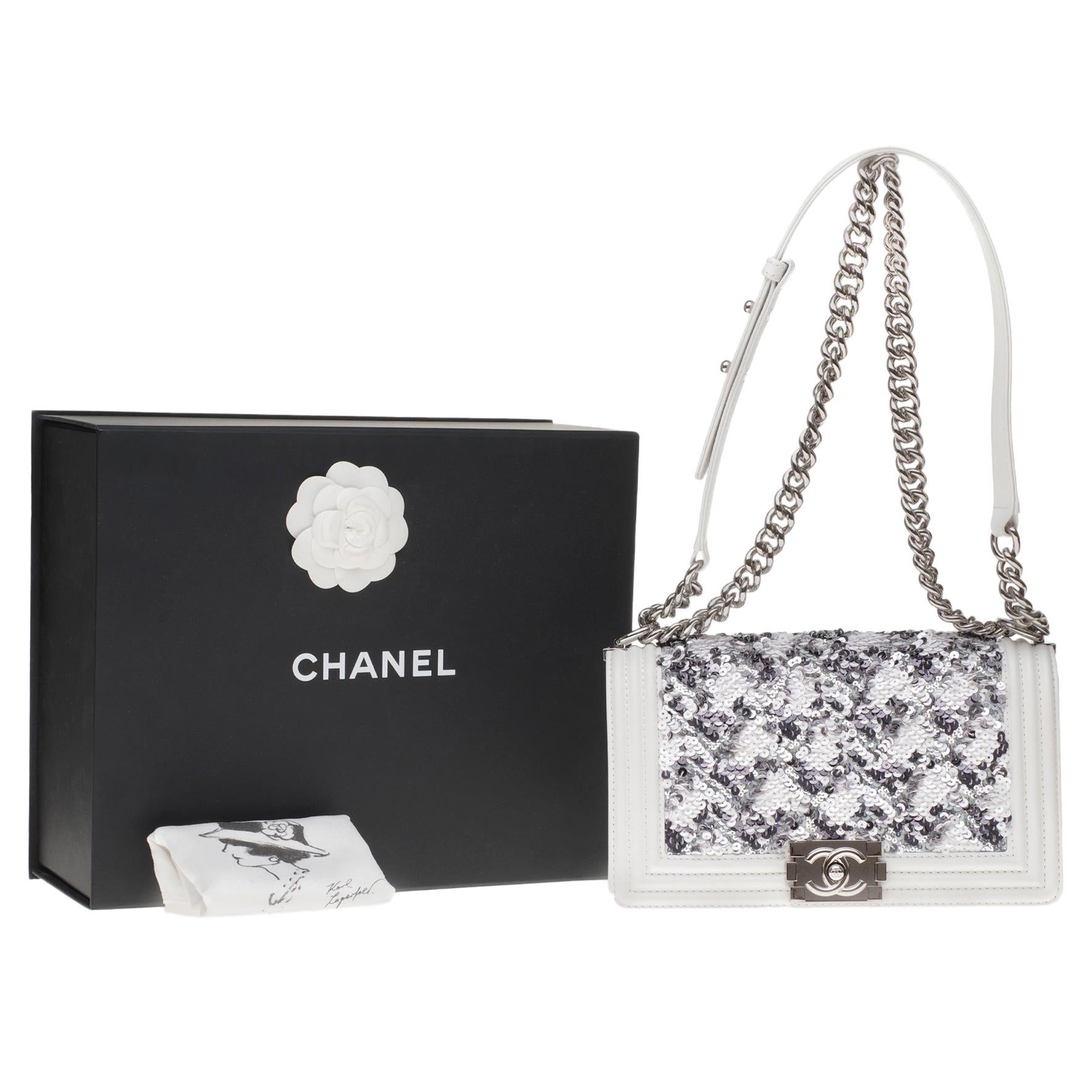 Chanel boy medium size shoulder bag in white and grey sequins