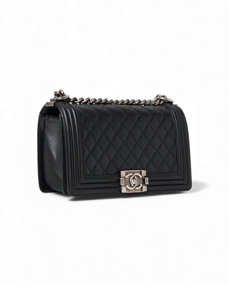Nero Chanel Boy Medium Trapuntata Nera in vendita