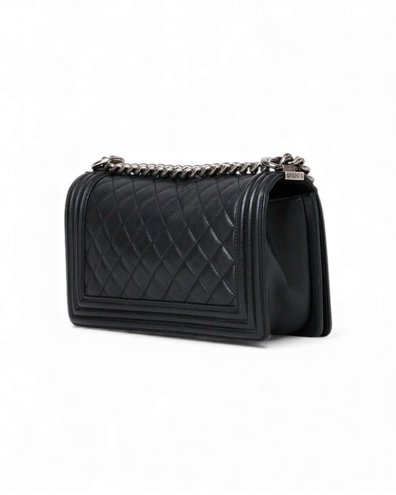 Chanel Boy Medium Trapuntata Nera in vendita 3