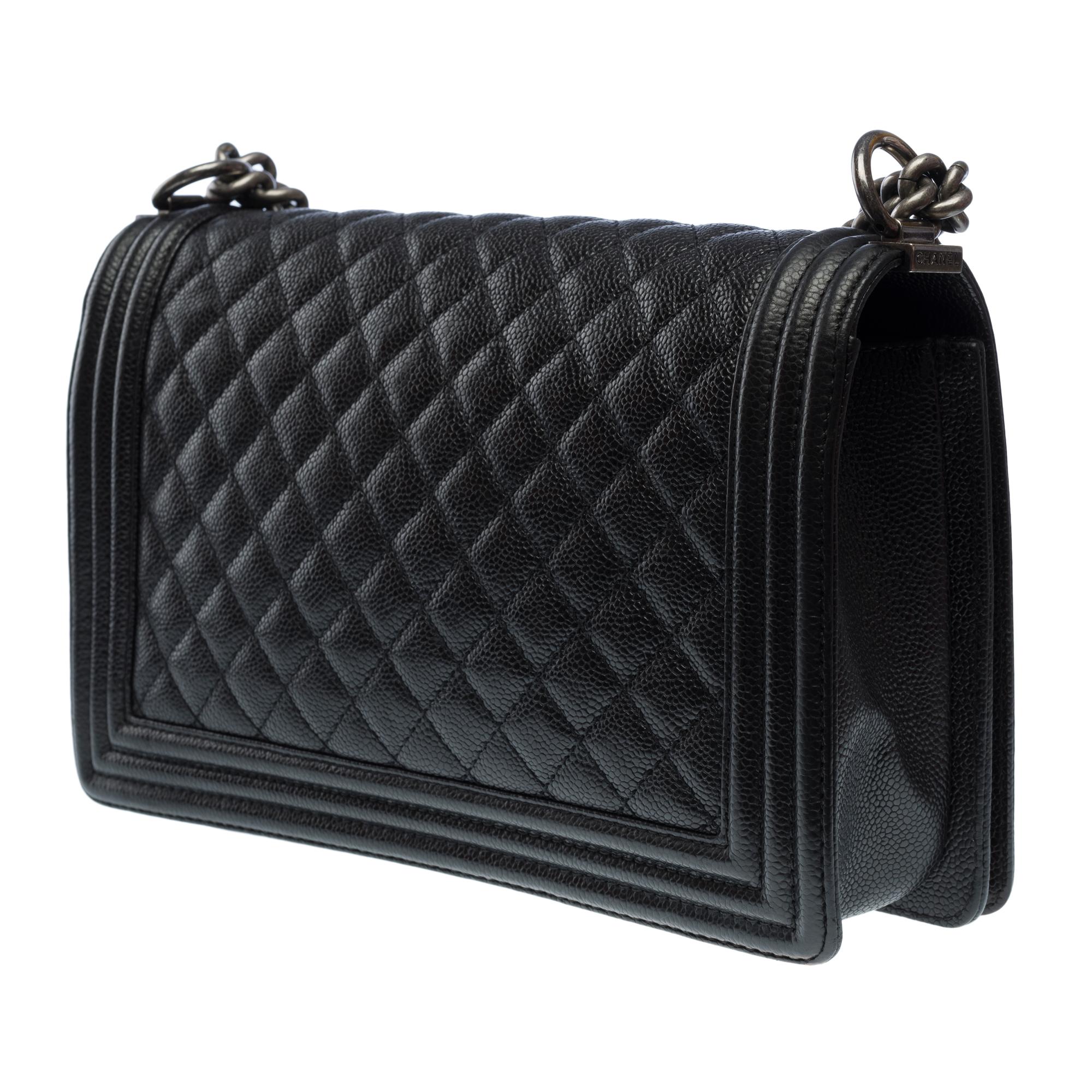 Women's Chanel Boy New medium shoulder bag in black caviar quilted leather, SHW !