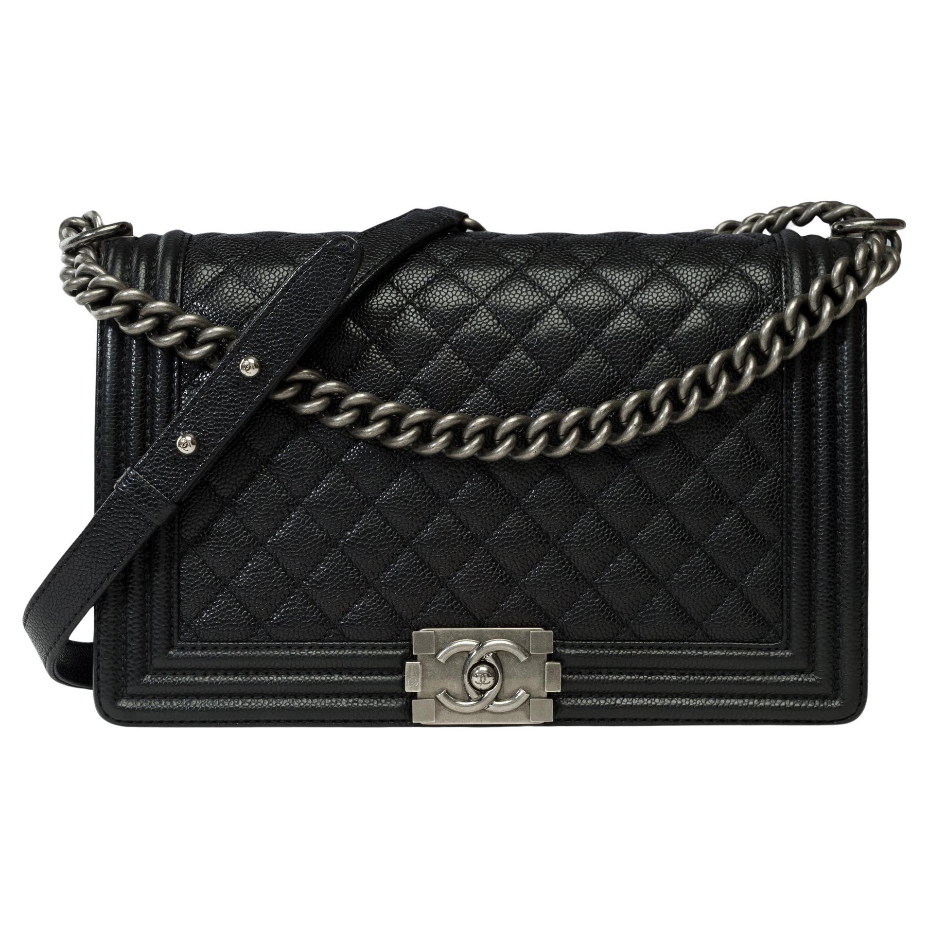 Chanel Boy New medium shoulder bag in black caviar quilted leather, SHW ! For Sale