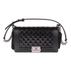 Chanel Boy Old medium (25cm) quilted caviar leather handbag, silvery hardware !