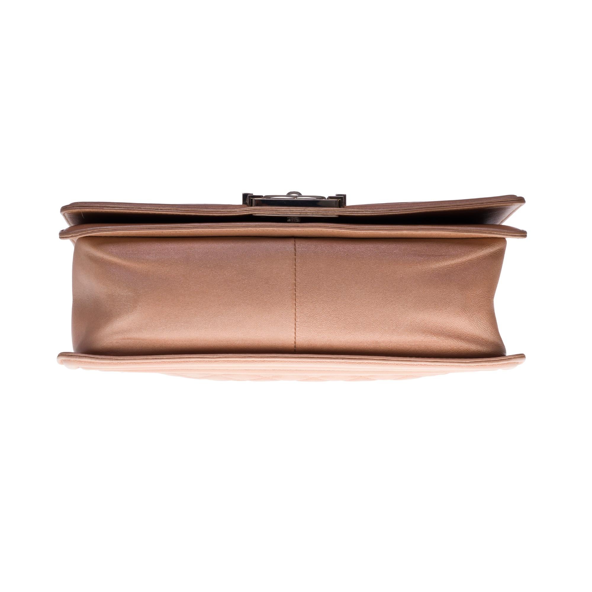 Chanel Boy Old medium shoulder bag in bronze quilted leather, silver hardware 2