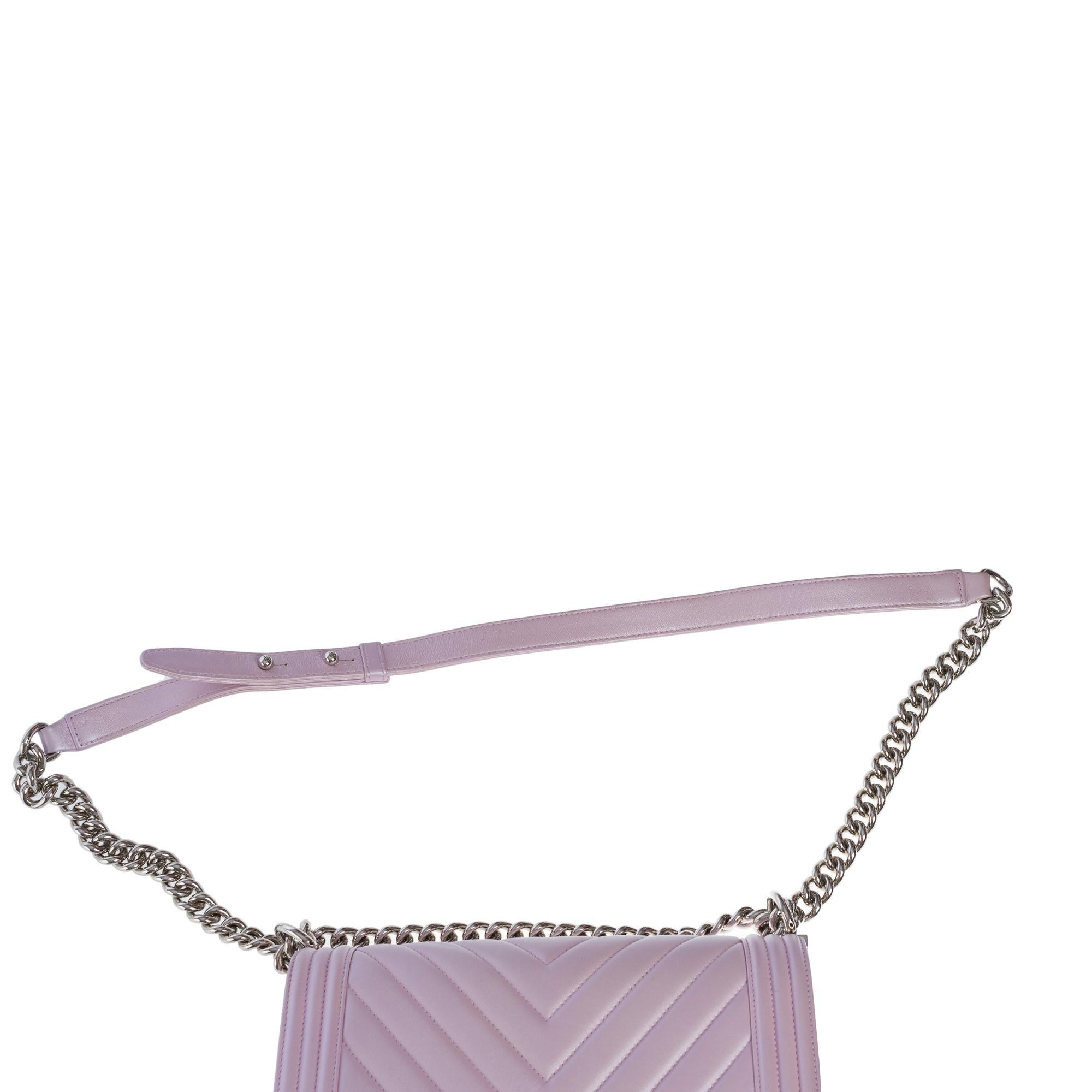 Chanel Boy Old Medium shoulder bag in lilac quilted herringbone leather, SHW For Sale 2