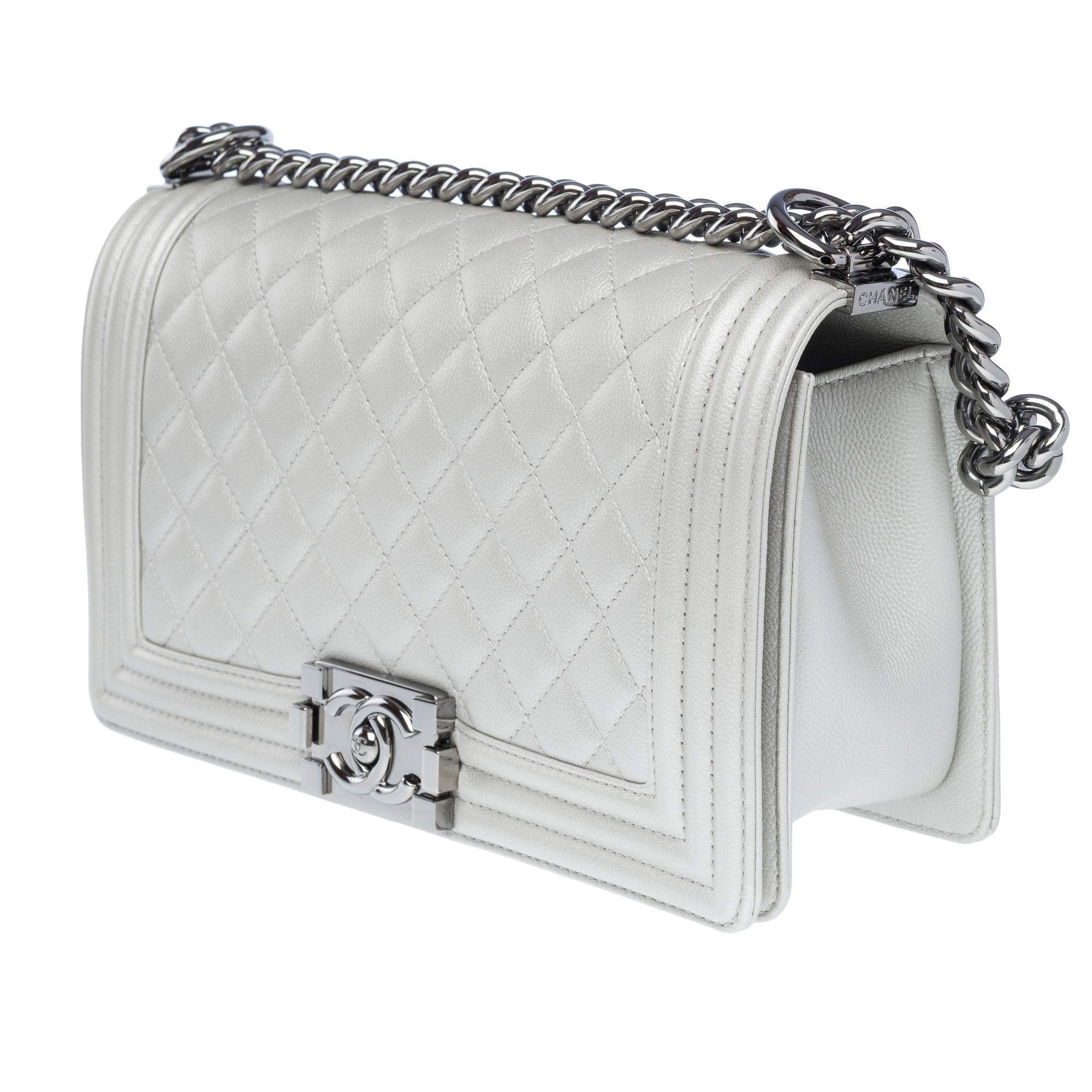 Women's Chanel Boy Old medium shoulder bag in Metallic Silver Quilted leather, PHW ! For Sale