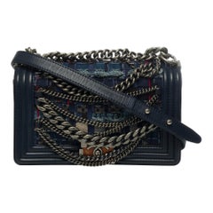 Chanel Boy Old medium shoulder bag in navy blue leather & Tweed, silver hardware