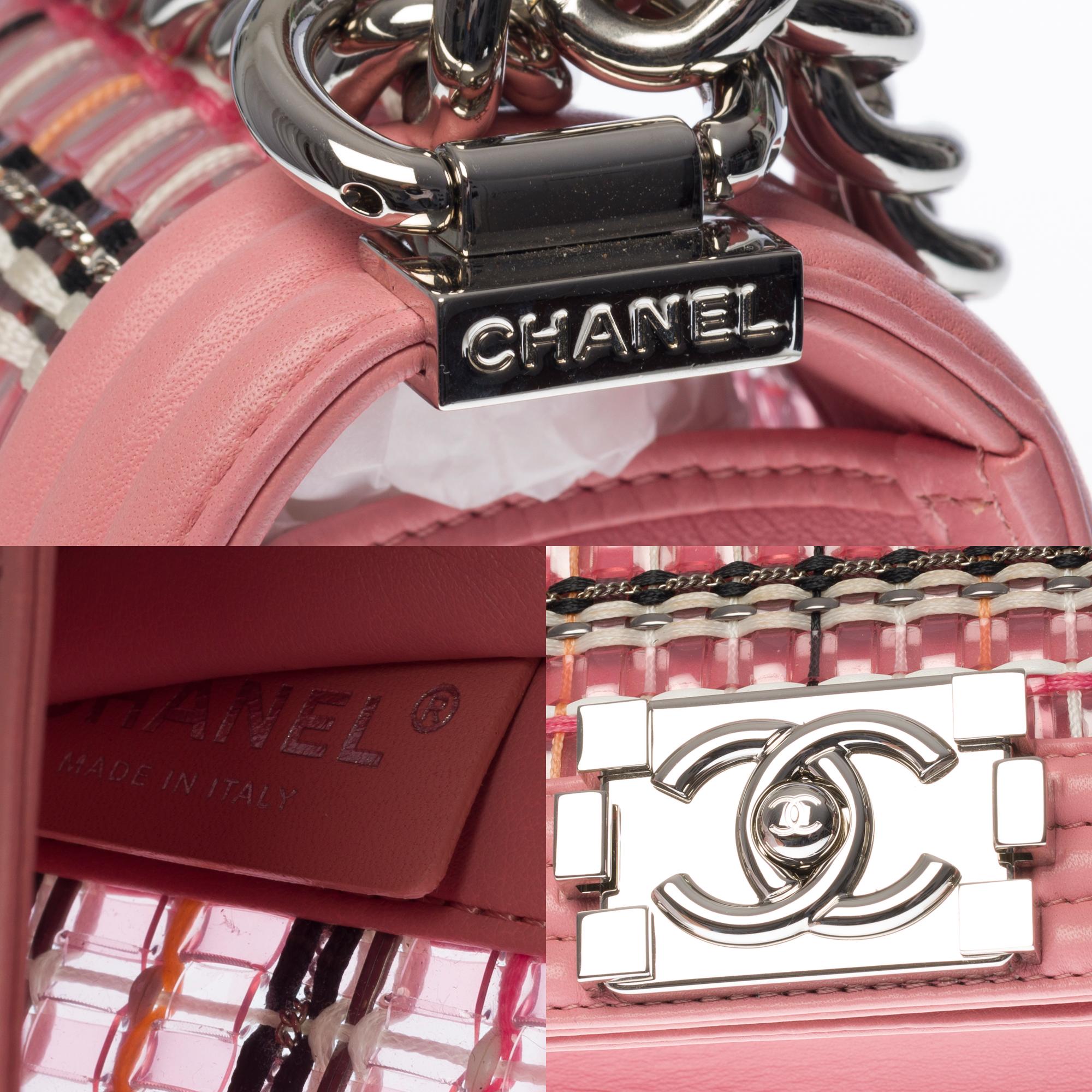 Chanel Boy Old medium shoulder bag in Pink leather and Silver hardware In Excellent Condition In Paris, IDF