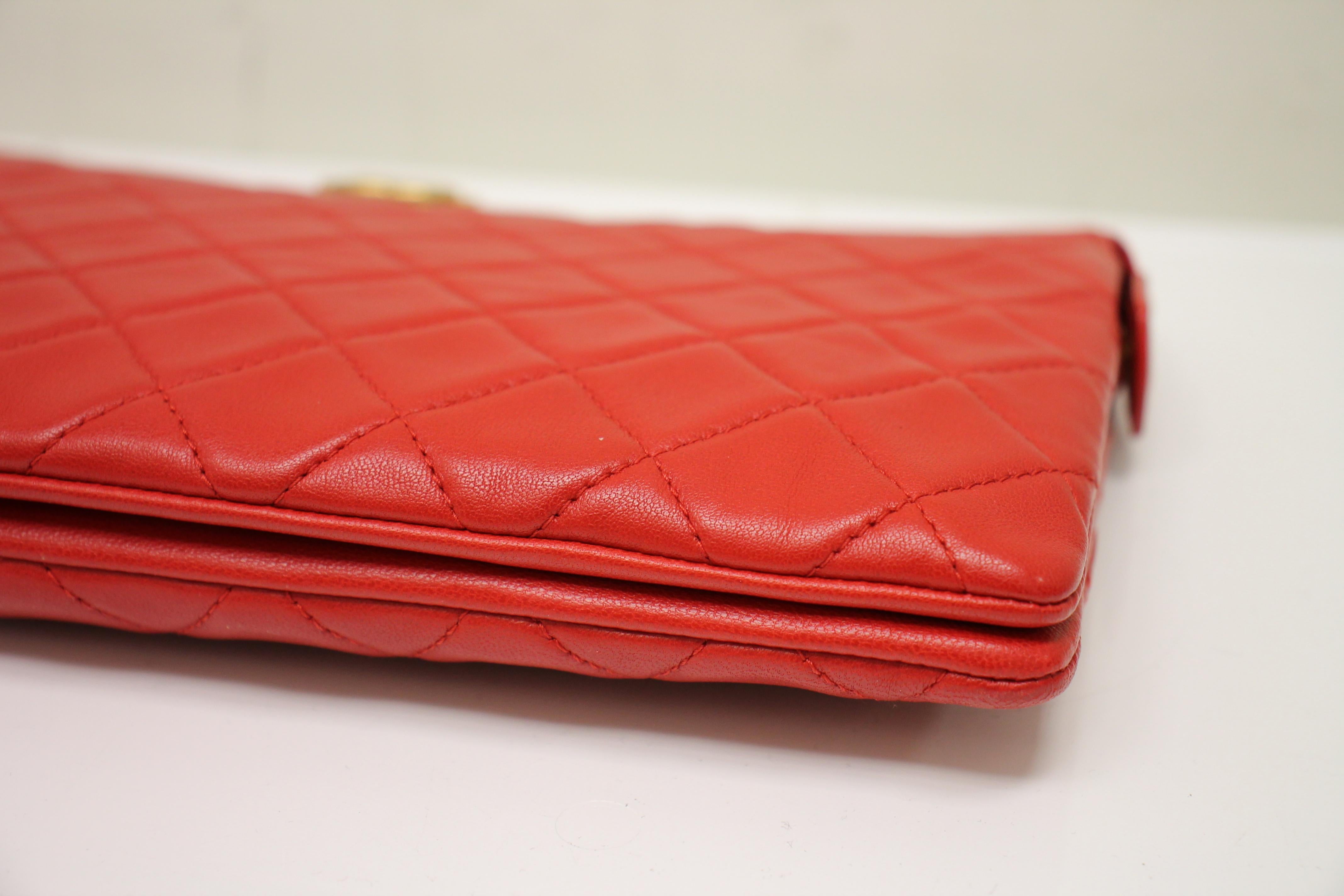 Chanel Boy Quilted Calfskin Clutch For Sale 2