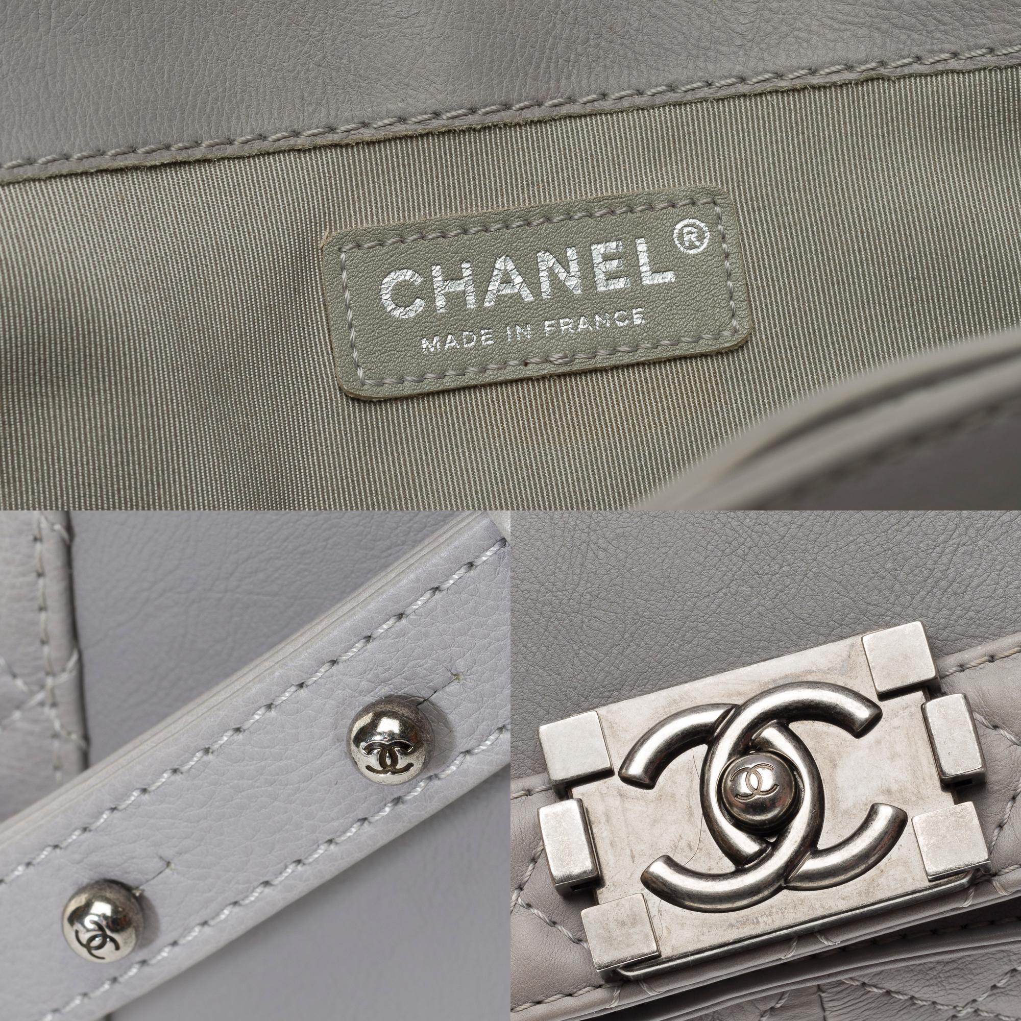 Chanel Boy Reverso Maxi Boy shoulder bag in Grey leather, RHW For Sale 2