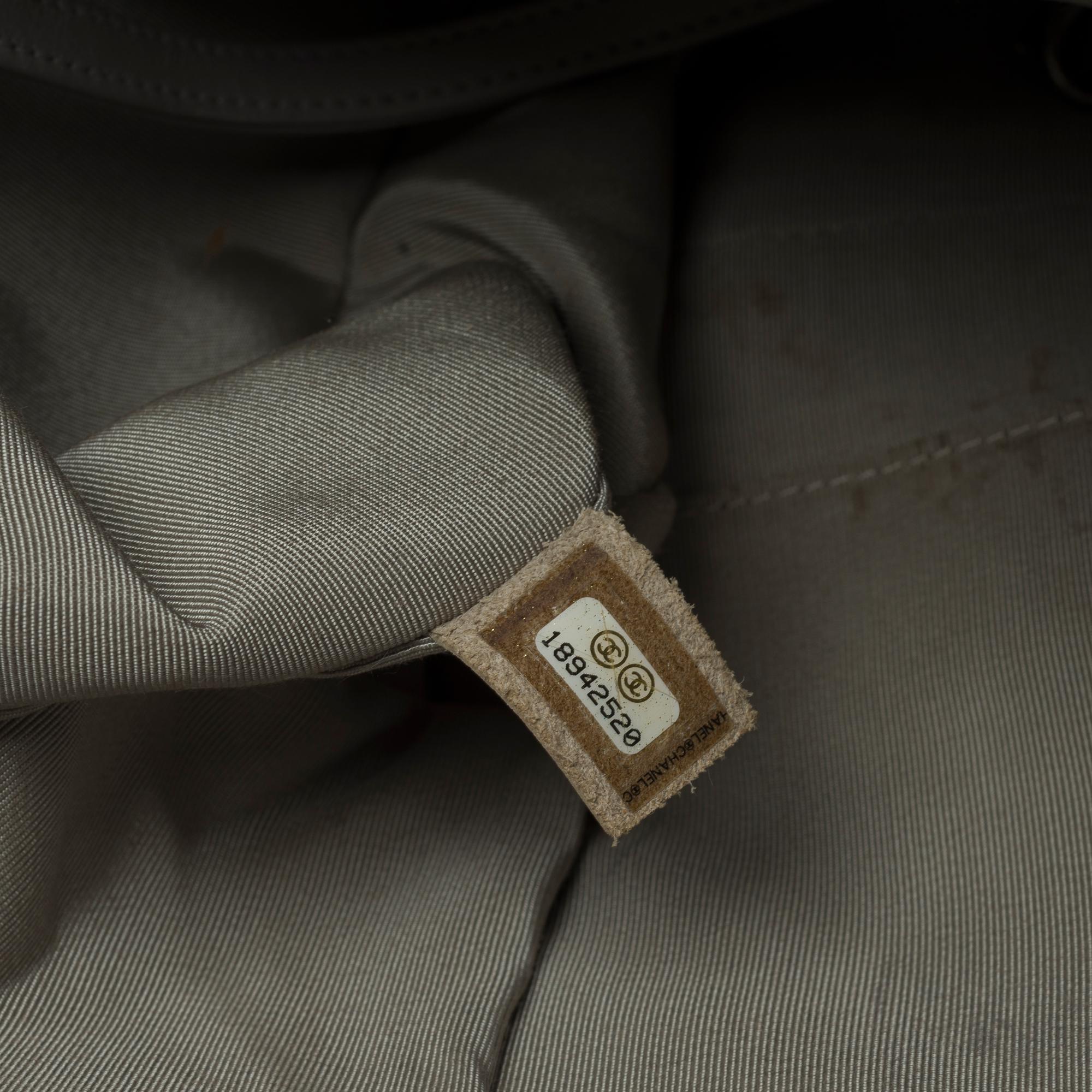 Chanel Boy Reverso Maxi Boy shoulder bag in Grey leather, RHW For Sale 3