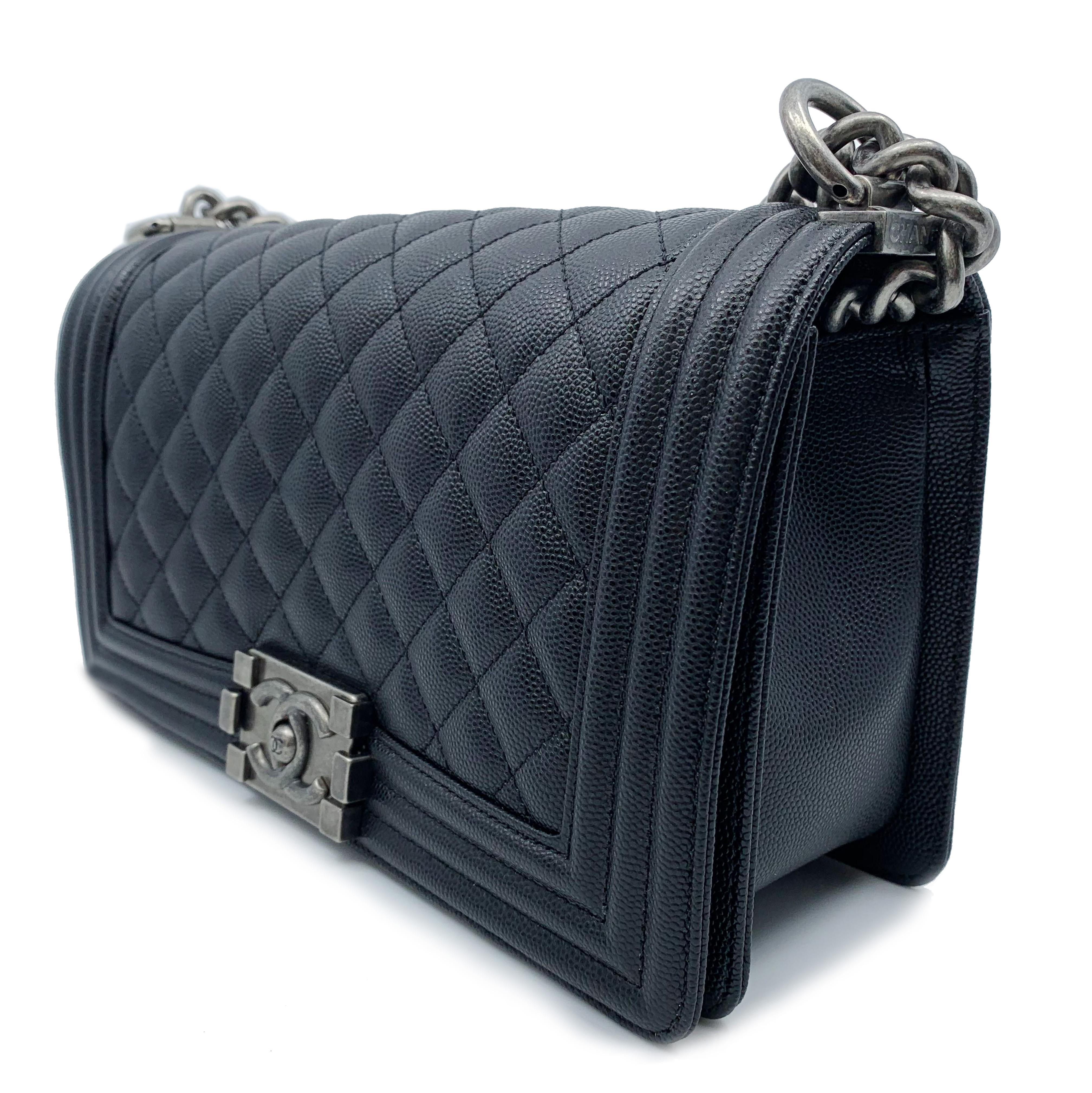 5.75 inch
2.75 inch
9.75 inch

Strap: 20.5 inch 

New Without tags.
Comes with dust bag.
Authenticity Card.
Black Color
Quilted Calf Skin Leather.
Ruthenium Finished Metal.