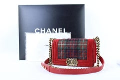 Chanel Boy Tweed Quilted Plaid Paris-edinburgh 3ct1115 Red Velvet Cross Body Bag