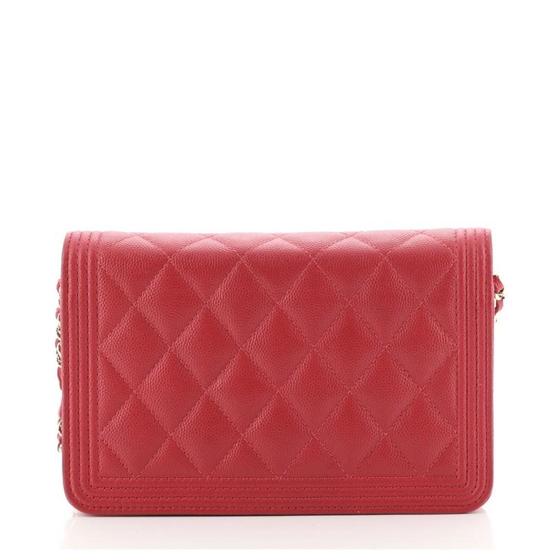 Chanel Boy Wallet on Chain Quilted Caviar In Good Condition For Sale In NY, NY