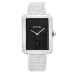 Chanel Montre pour femme Boyfriend en acier à motif tweed et cadran noir à quartz H4878