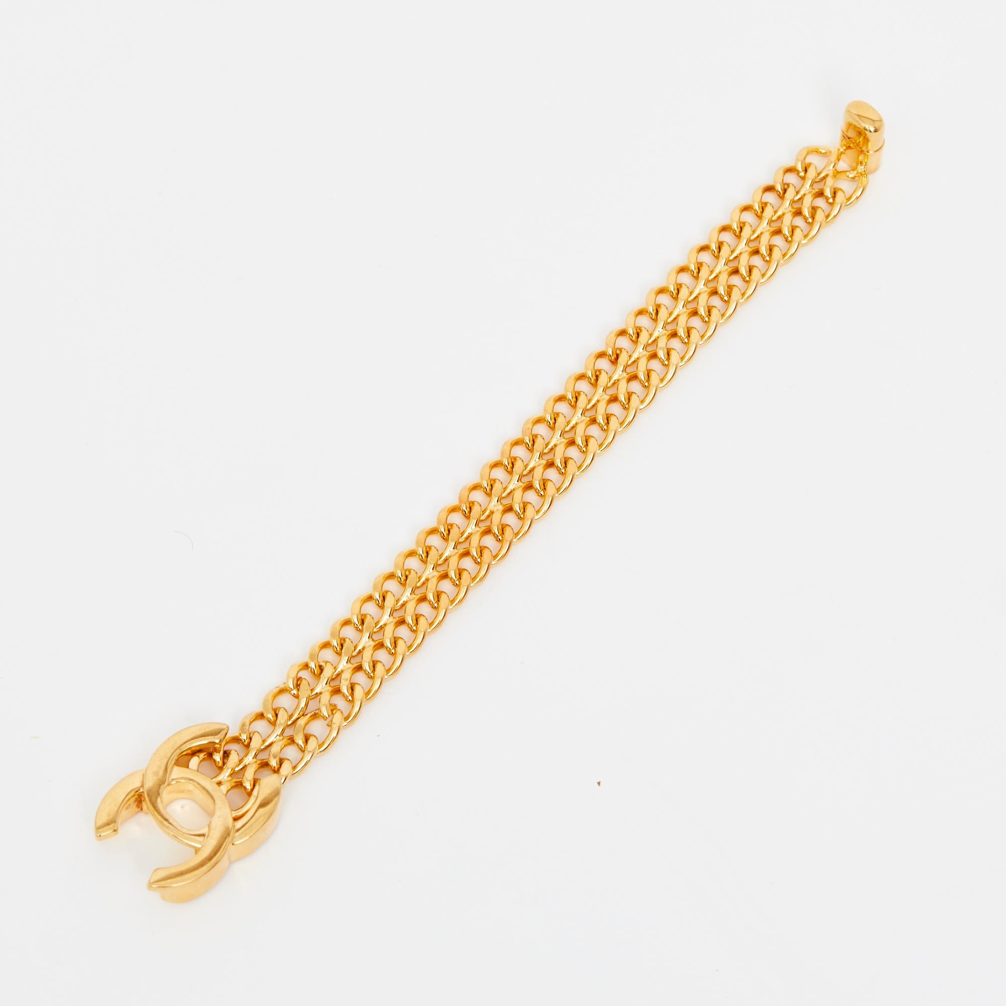 Femenino o masculino Chanel Pulsera 1996 Maxi CC Turnlock Doble Cadena Dorada Pulsera Talla M en venta