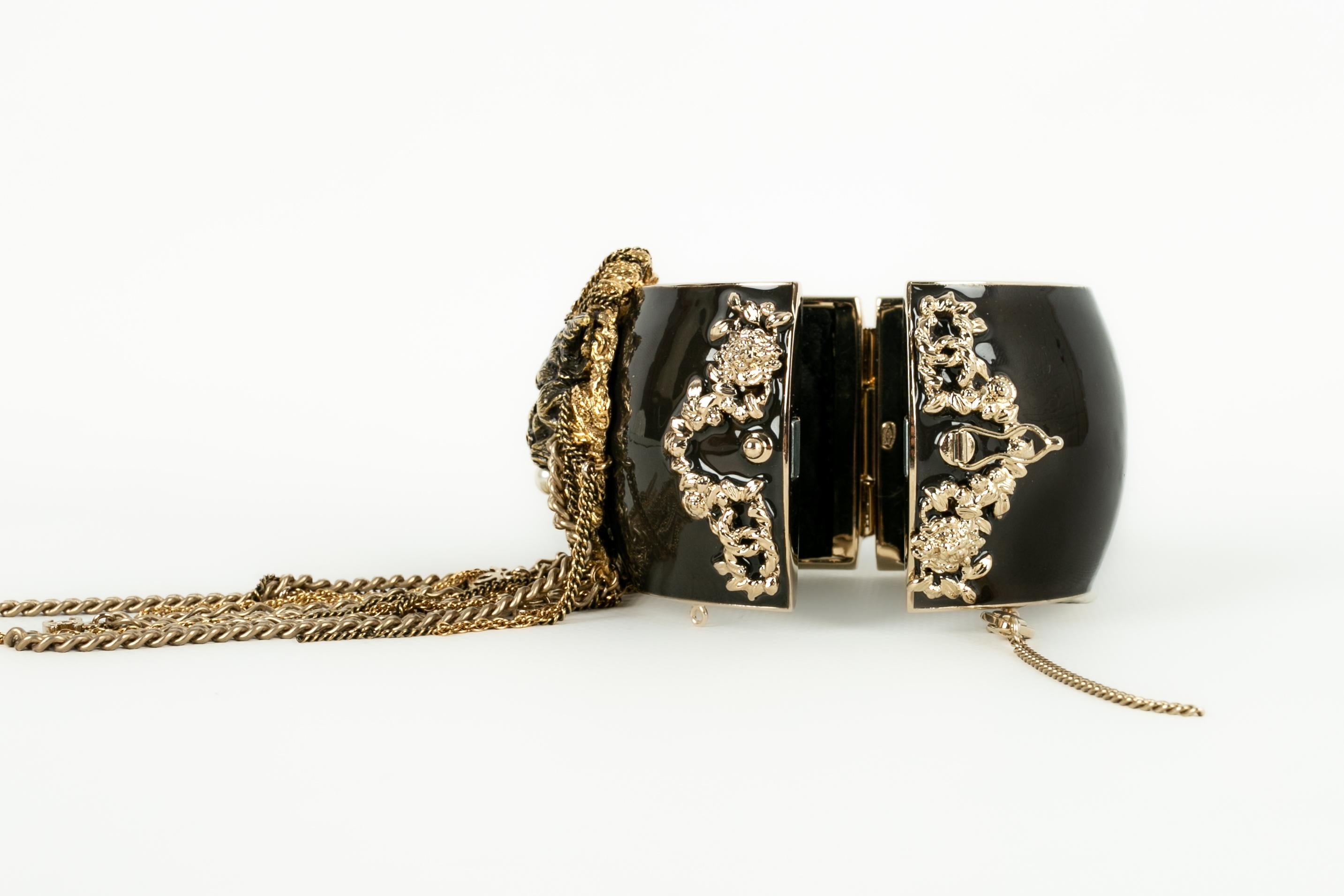 Bracelet Chanel 2011 en vente 4